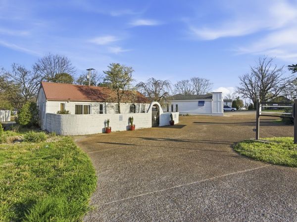 2831 Columbine Pl , Nashville, TN 37204