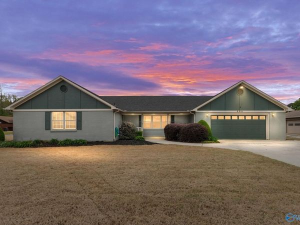 2201 Auburn Drive SW, Decatur, AL 35603