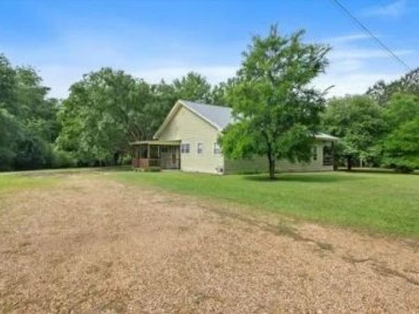 26 Welborn Rd., Laurel, MS 39443