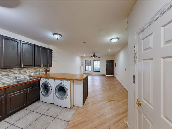 360 S 3rd Street, Brooklyn, NY 11211