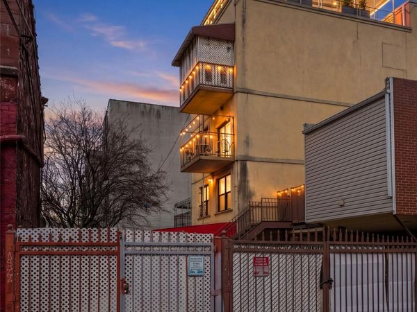 360 S 3rd Street, Brooklyn, NY 11211
