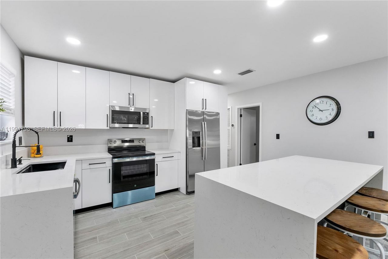 510 E Acre Dr , Plantation, FL 33317 Photo