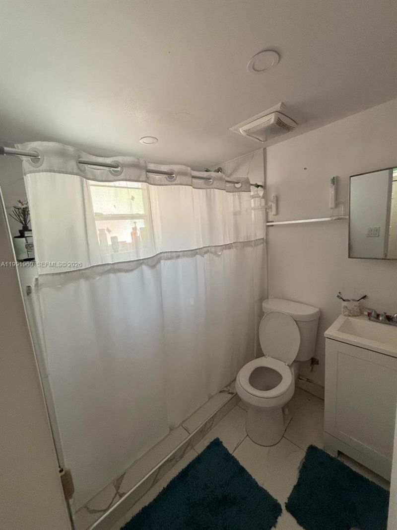 625 E 8th Ln , Hialeah, FL 33010 Photo