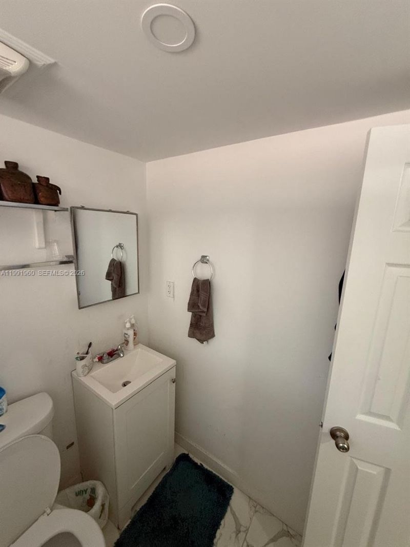 625 E 8th Ln , Hialeah, FL 33010 Photo