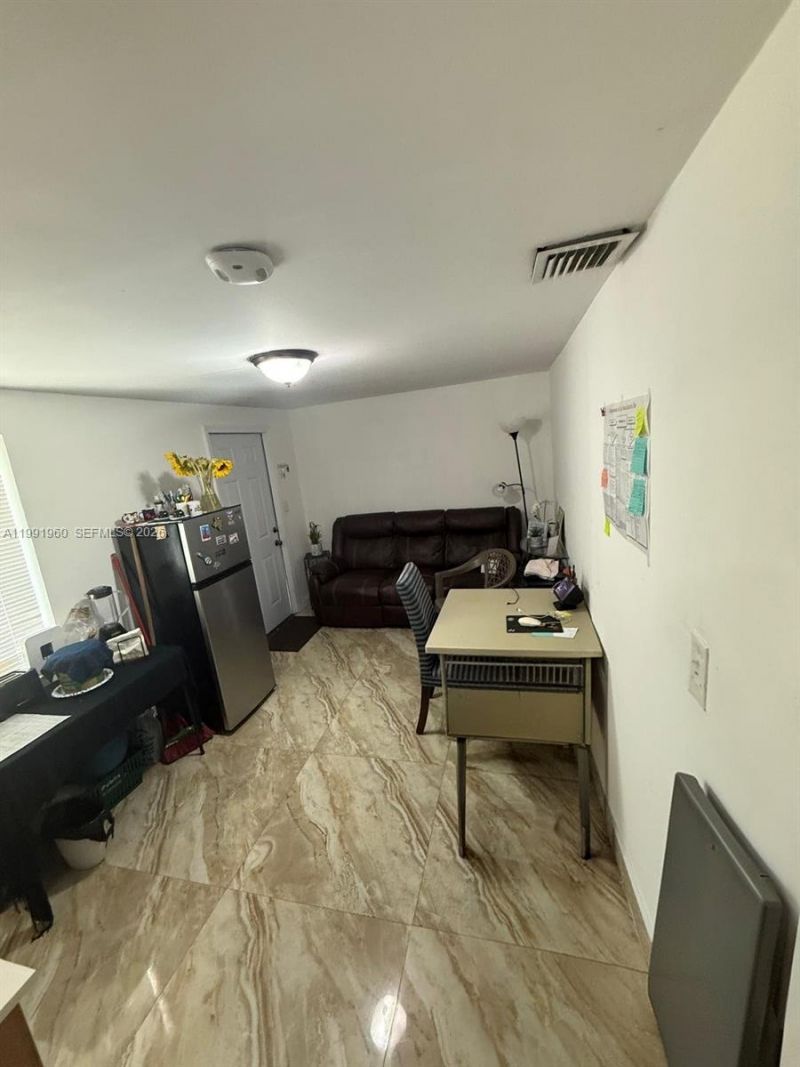 625 E 8th Ln, Hialeah, FL 33010 Photo