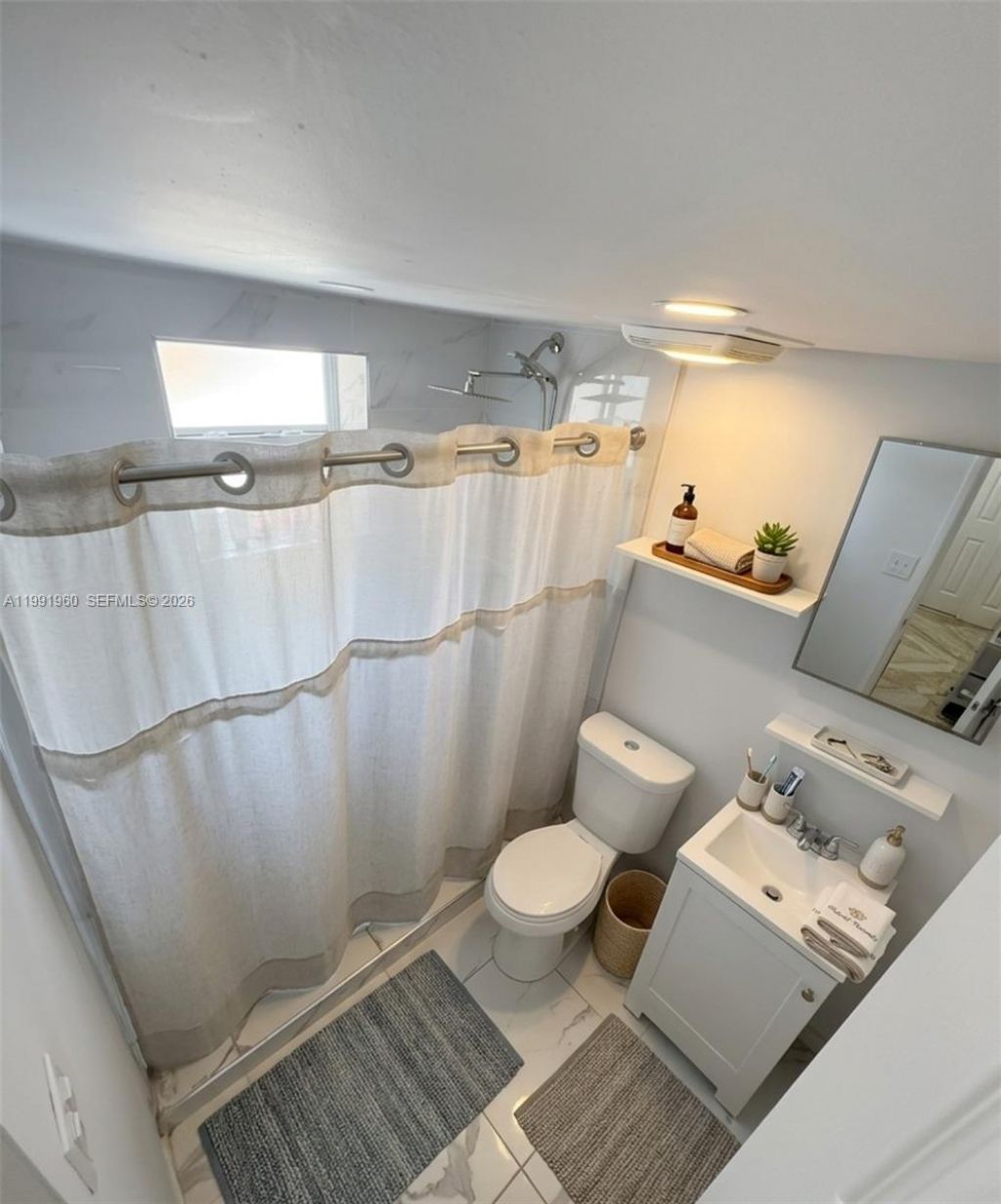 625 E 8th Ln, Hialeah, FL 33010 Photo