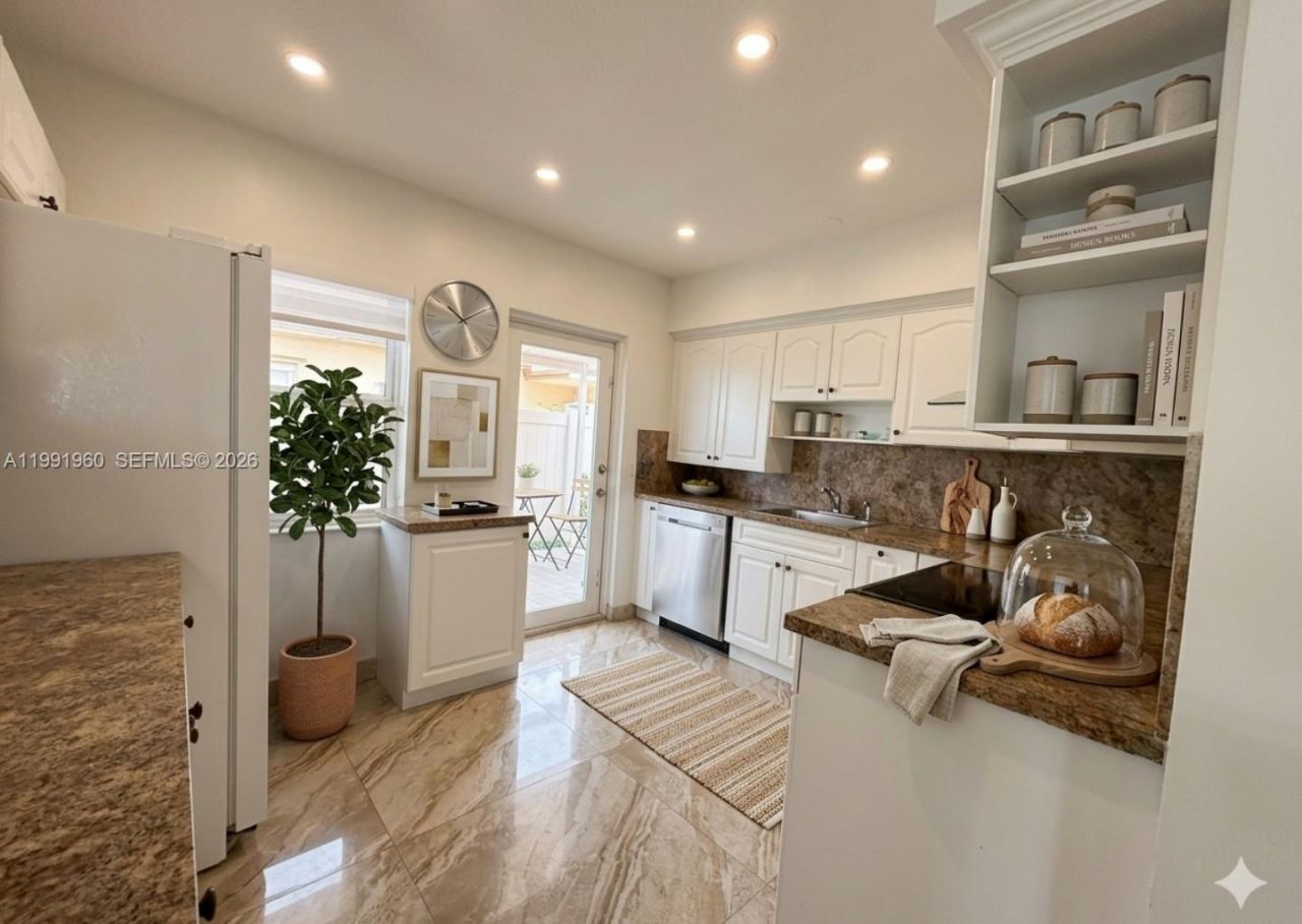 625 E 8th Ln, Hialeah, FL 33010 Photo