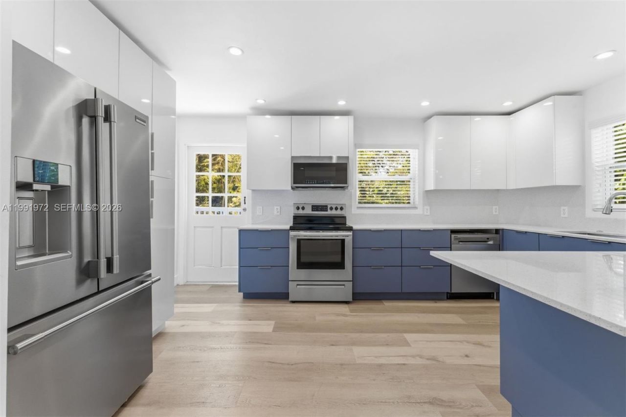 154 Sebring Dr , Tavernier, FL 33070 Photo