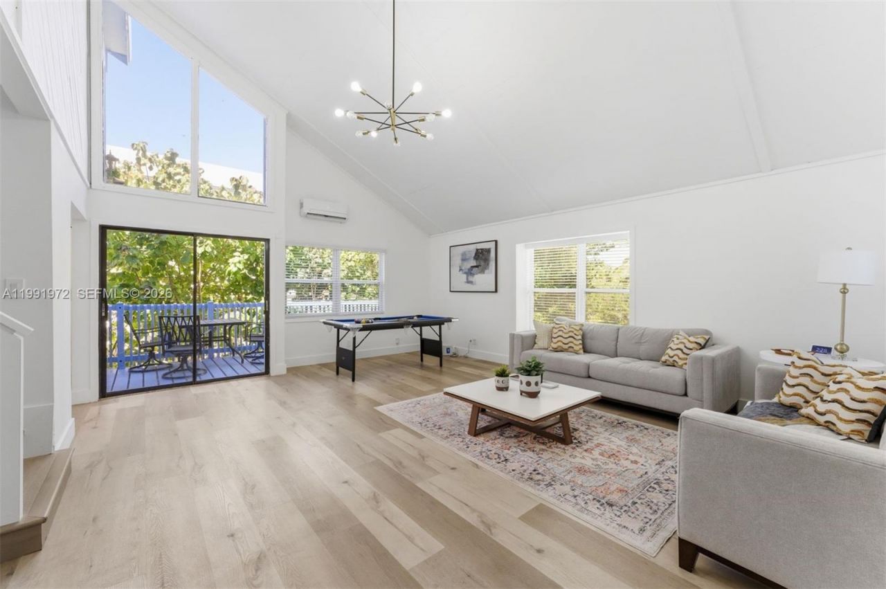 154 Sebring Dr , Tavernier, FL 33070 Photo