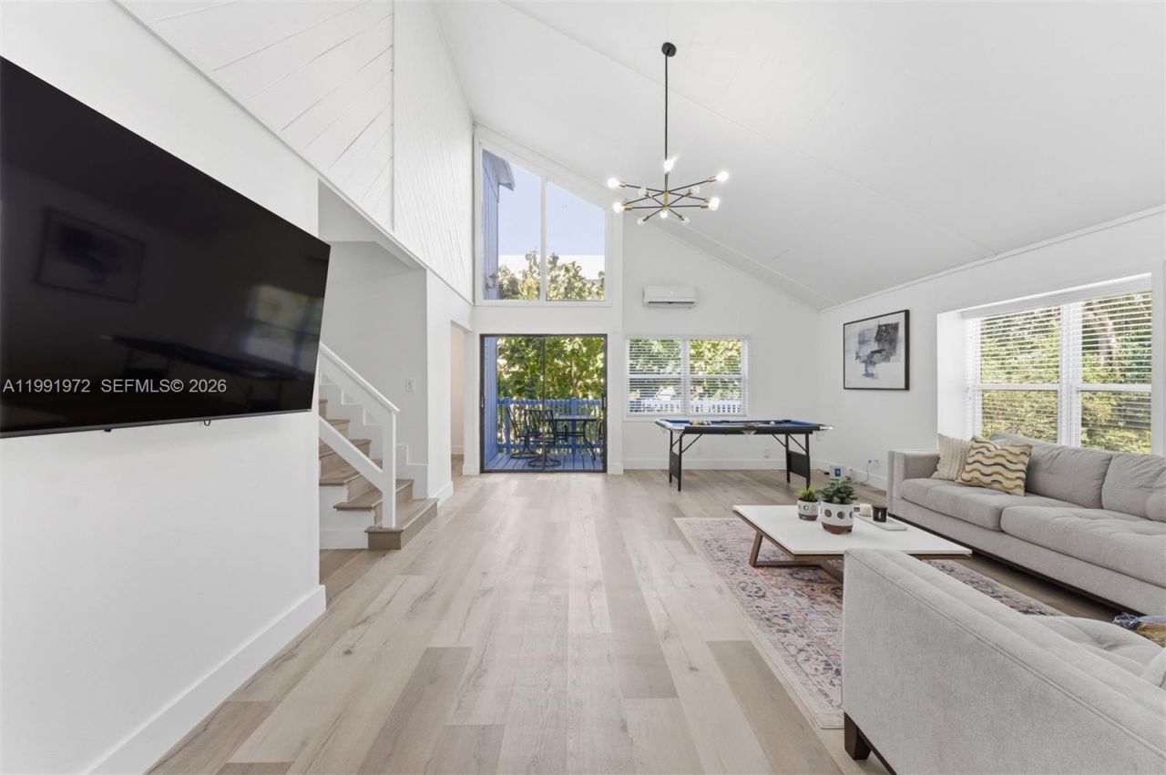 154 Sebring Dr , Tavernier, FL 33070 Photo