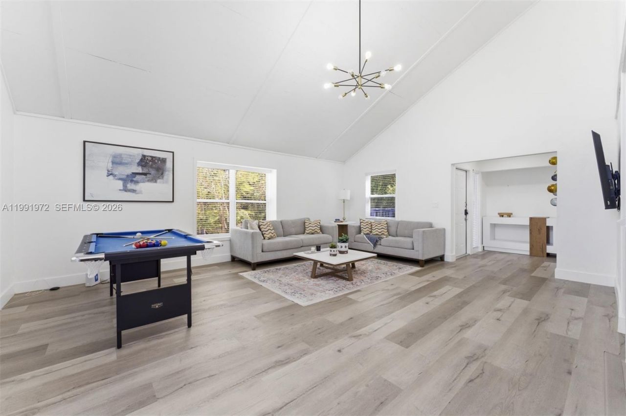 154 Sebring Dr , Tavernier, FL 33070 Photo