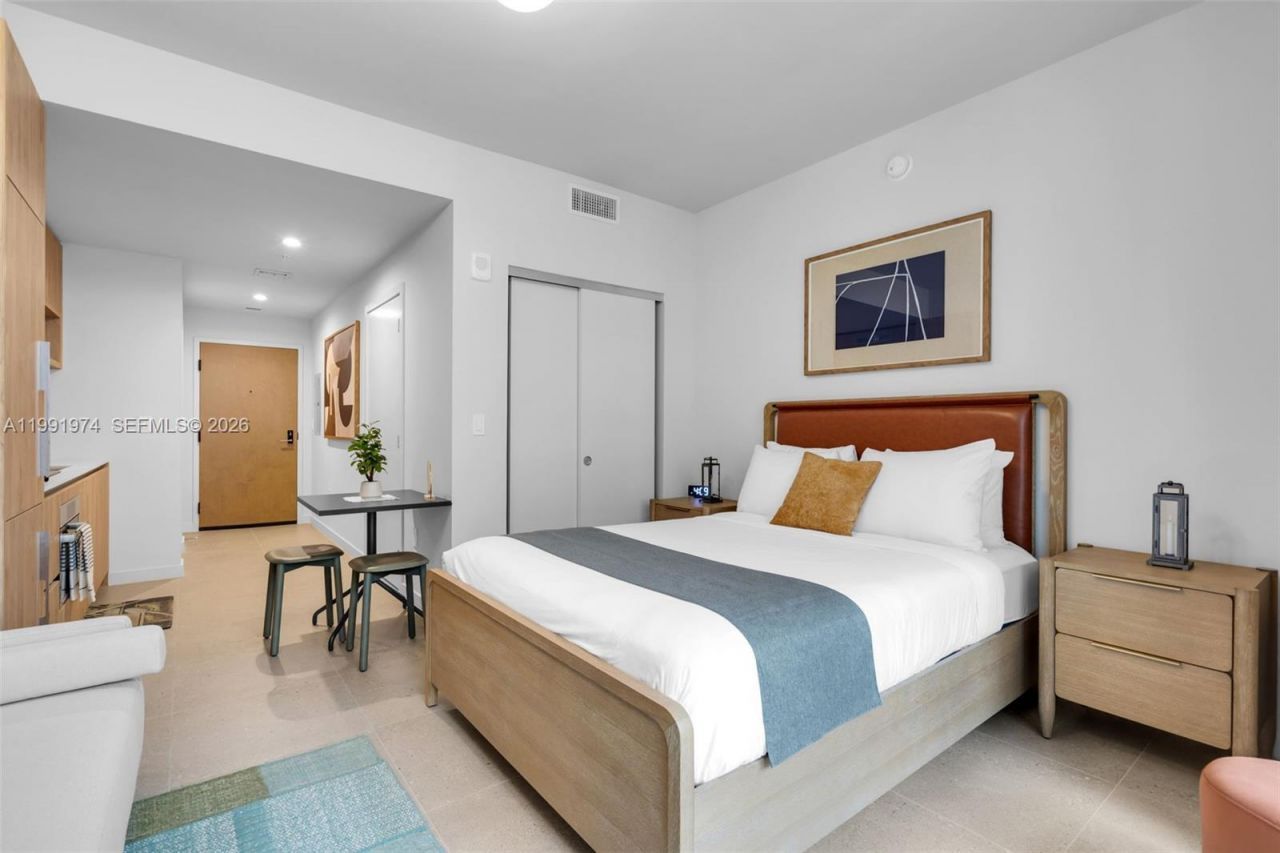 11 NE 6 Th , Unit 2808, Miami, FL 33132 Photo