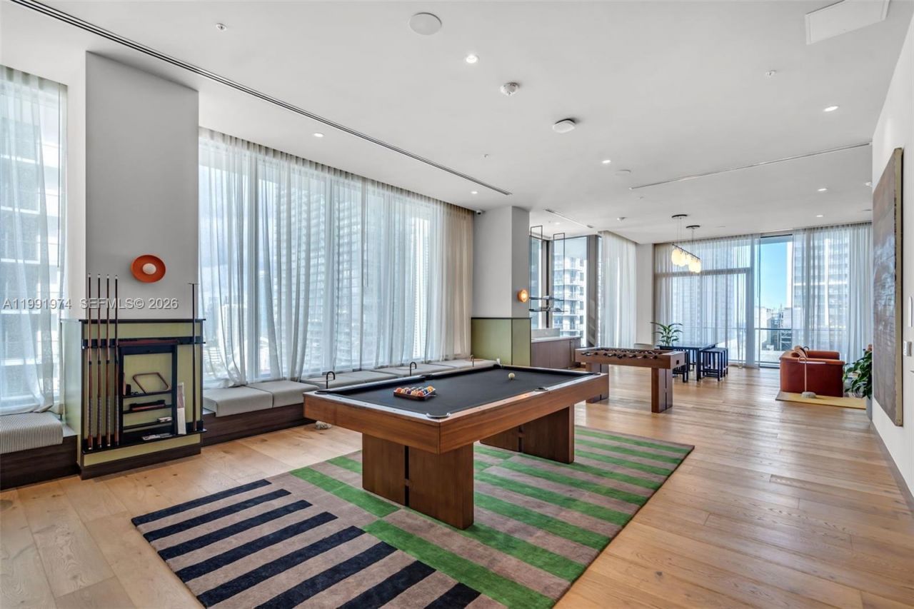 11 NE 6 Th , Unit 2808, Miami, FL 33132 Photo