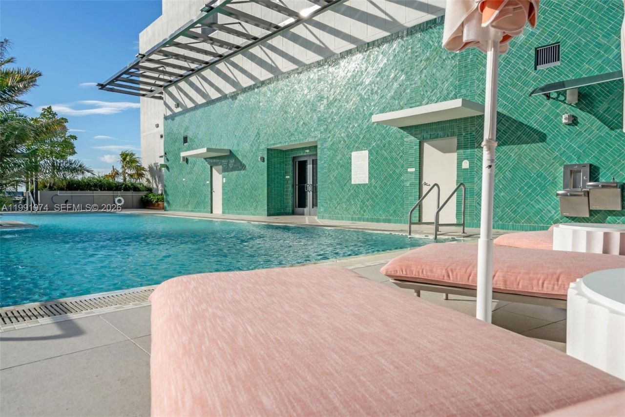 11 NE 6 Th , Unit 2808, Miami, FL 33132 Photo