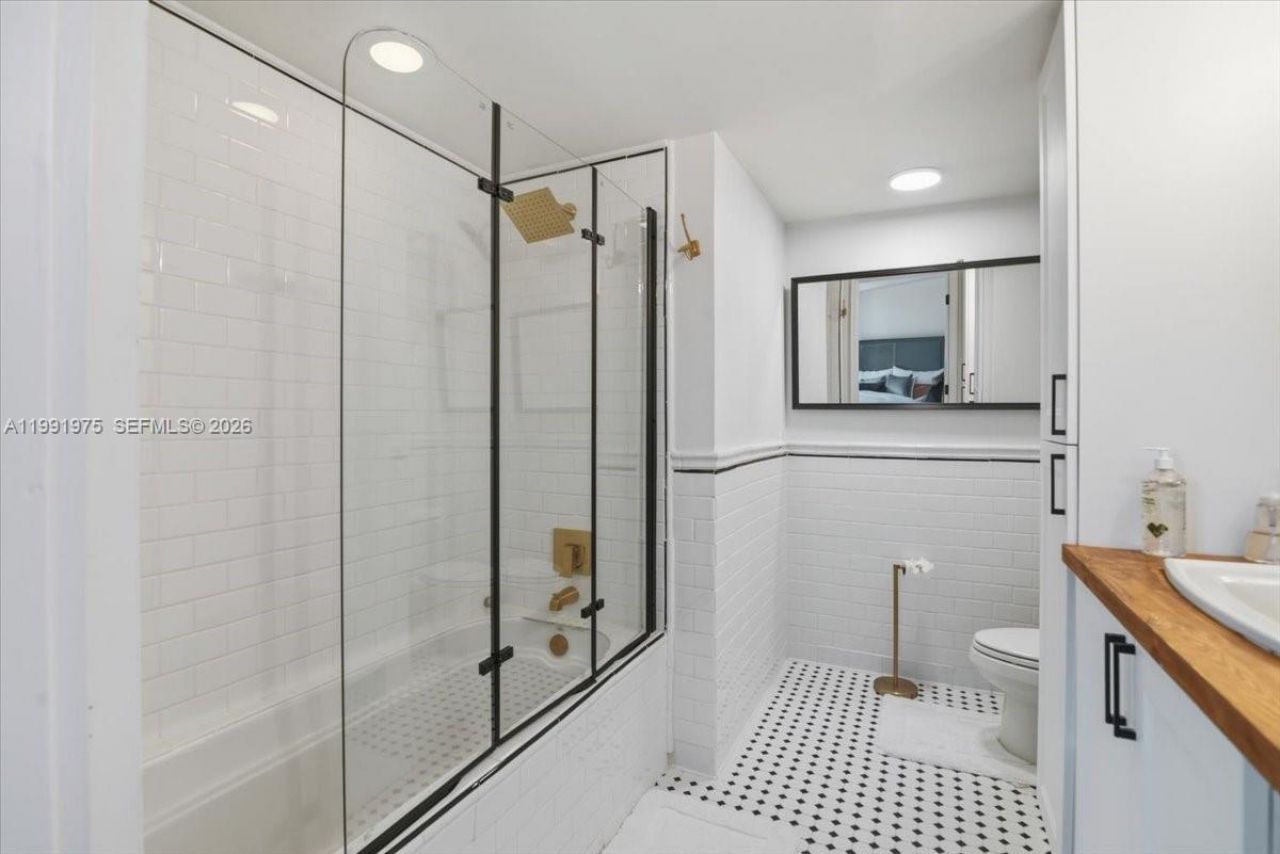 350 S Miami Ave , Unit 1205, Miami, FL 33130 Photo