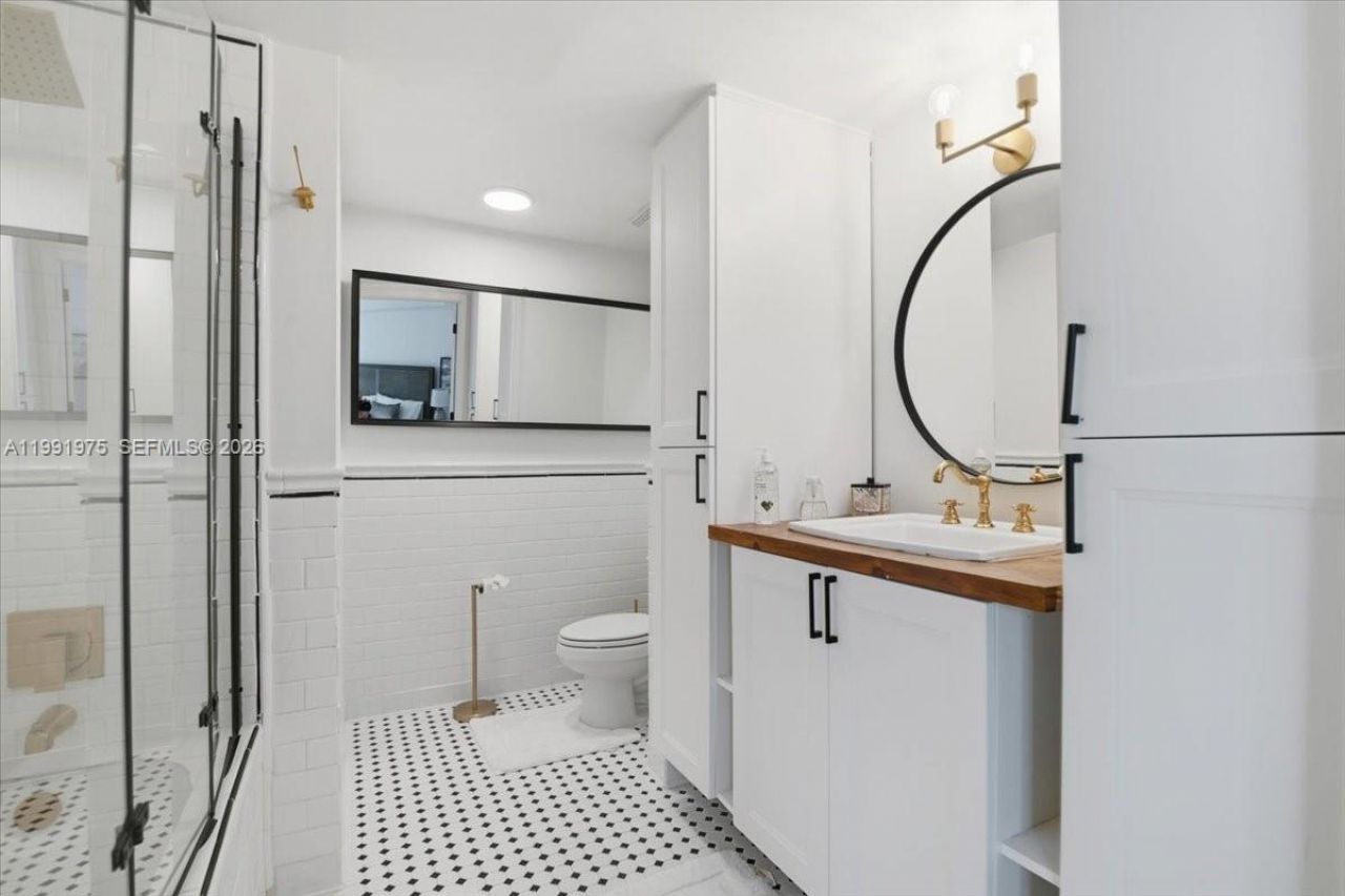 350 S Miami Ave , Unit 1205, Miami, FL 33130 Photo