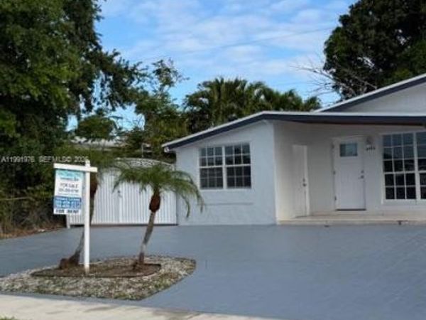 12455 SW 185th Ter, Unit 1, Miami, FL 33177