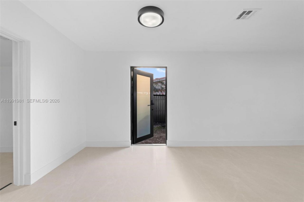 7570 Venetian St , Miramar, FL 33023 Photo