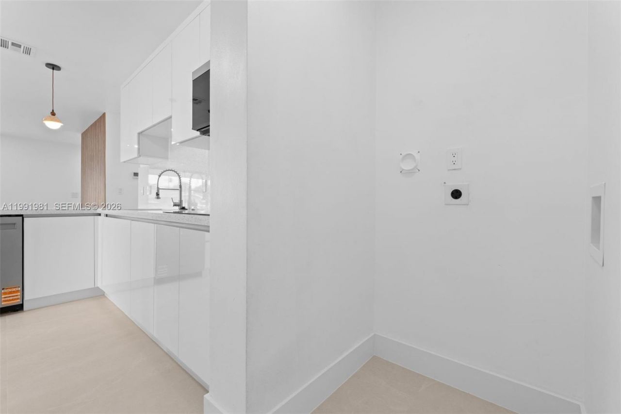 7570 Venetian St , Miramar, FL 33023 Photo