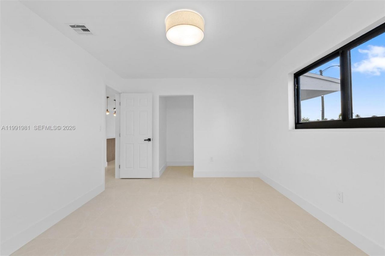 7570 Venetian St , Miramar, FL 33023 Photo