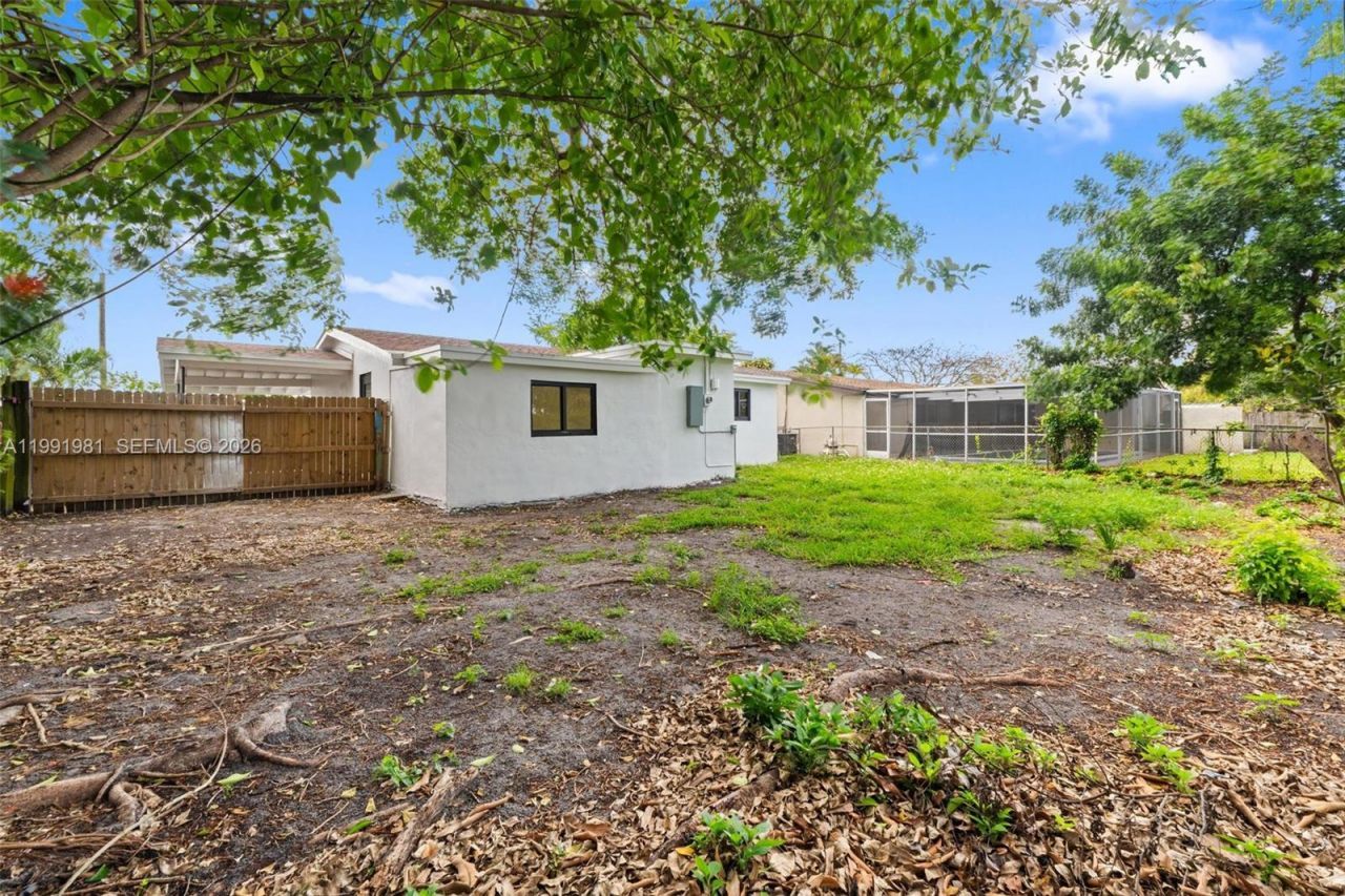 7570 Venetian St , Miramar, FL 33023 Photo