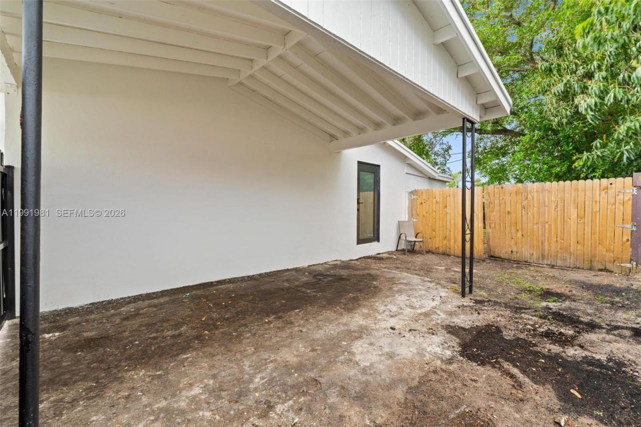 7570 Venetian St , Miramar, FL 33023 Photo