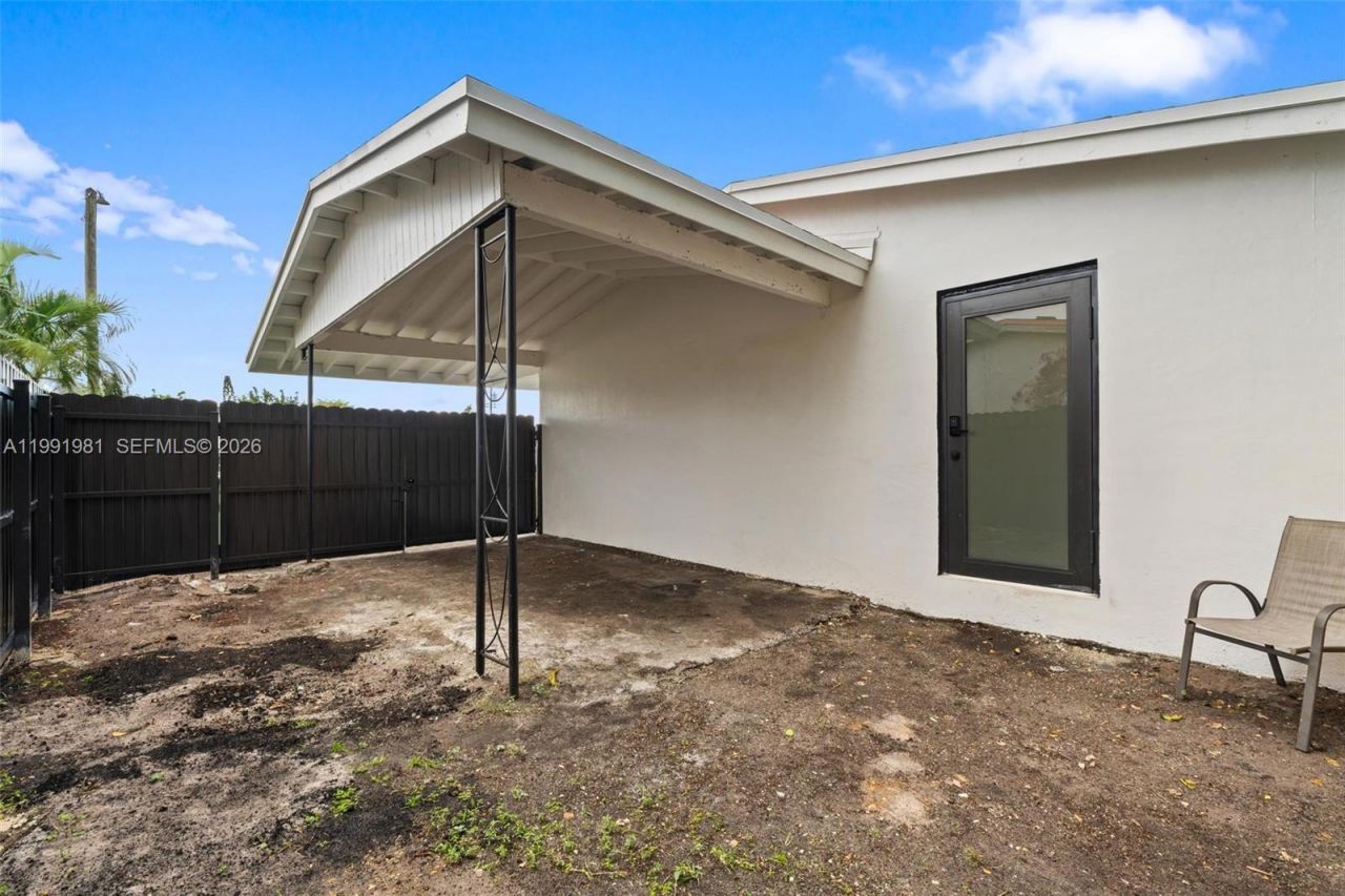 7570 Venetian St , Miramar, FL 33023 Photo