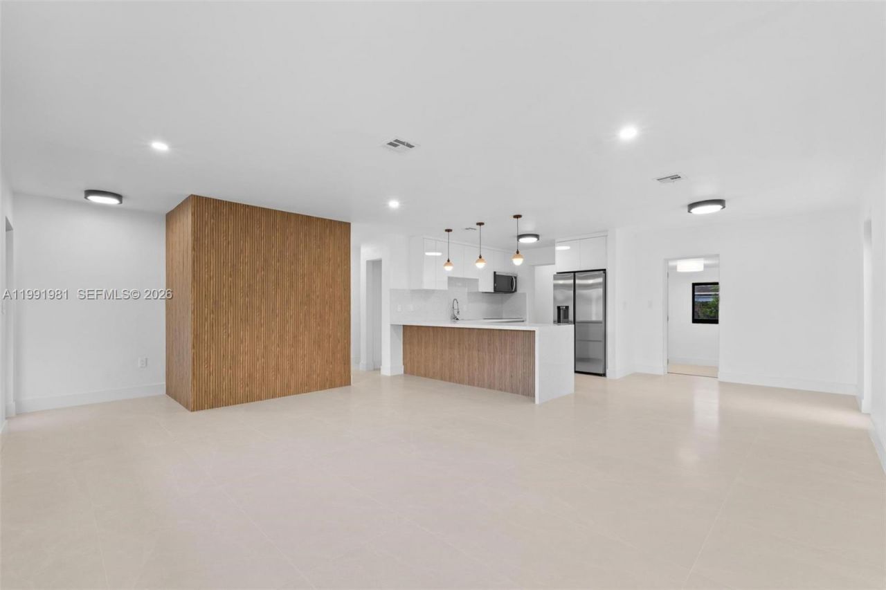 7570 Venetian St , Miramar, FL 33023 Photo