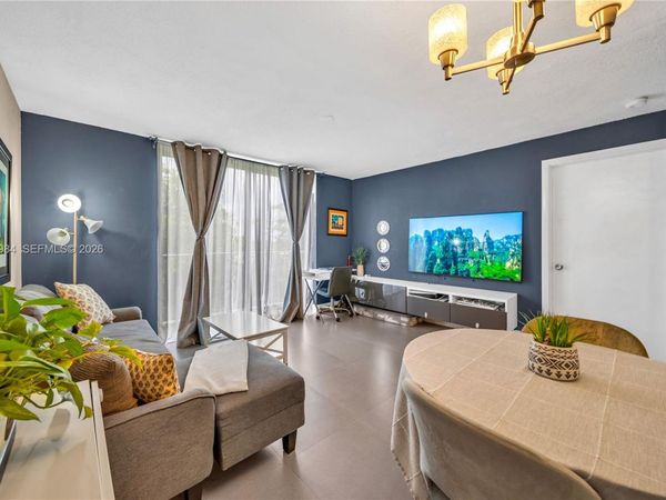 1720 NW N River Dr, Unit 613, Miami, FL 33125