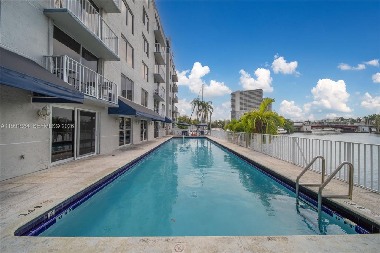 1720 NW N River Dr, Unit 613, Miami, FL 33125 Photo