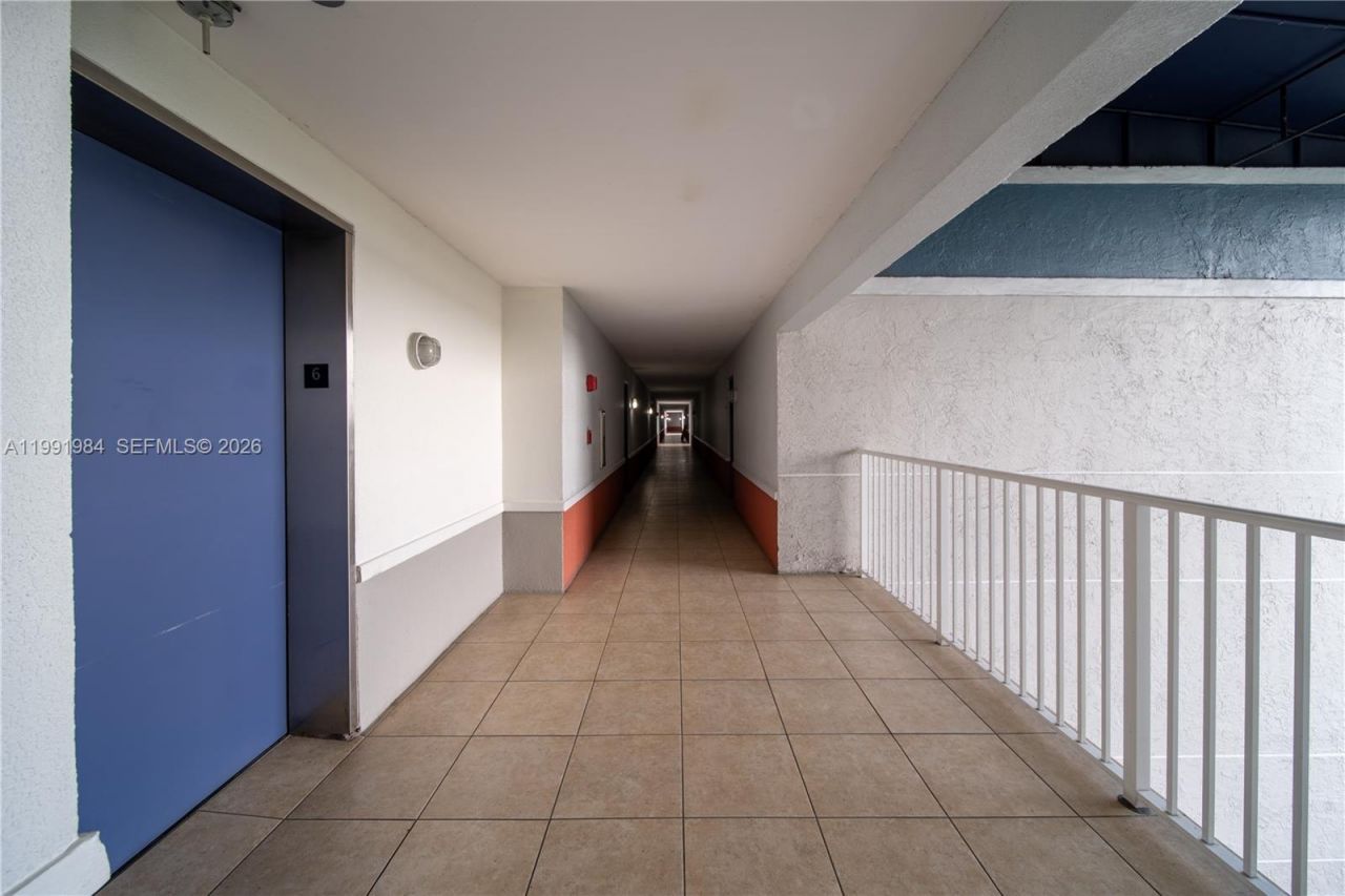 1720 NW N River Dr, Unit 613, Miami, FL 33125 Photo