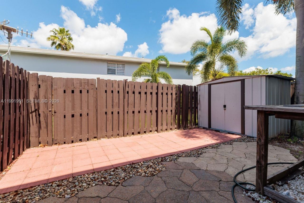 8069 SW 18th Ct , Unit 4-7, Davie, FL 33324 Photo