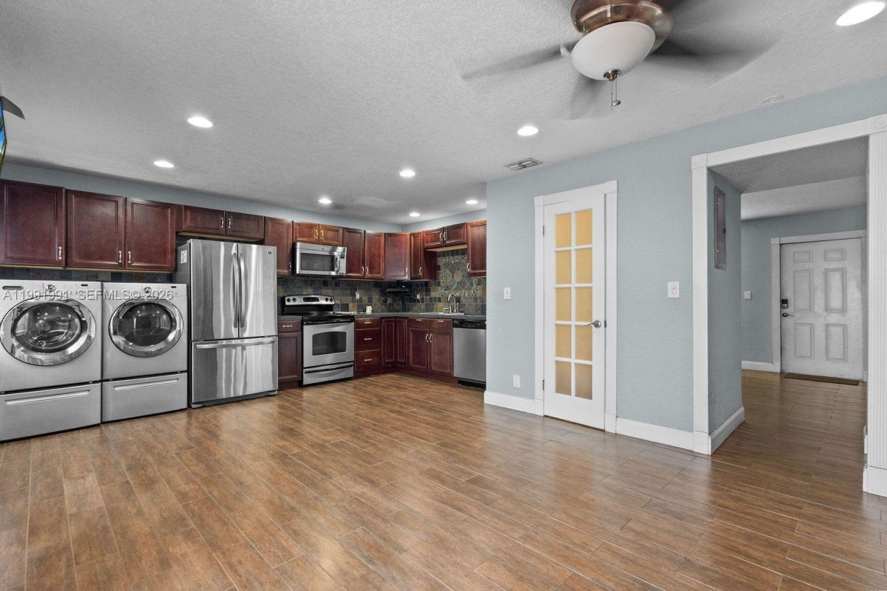 8069 SW 18th Ct , Unit 4-7, Davie, FL 33324 Photo