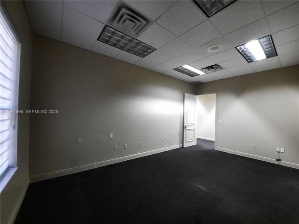 1000 N Hiatus Rd, Unit 101, Pembroke Pines, FL 33026