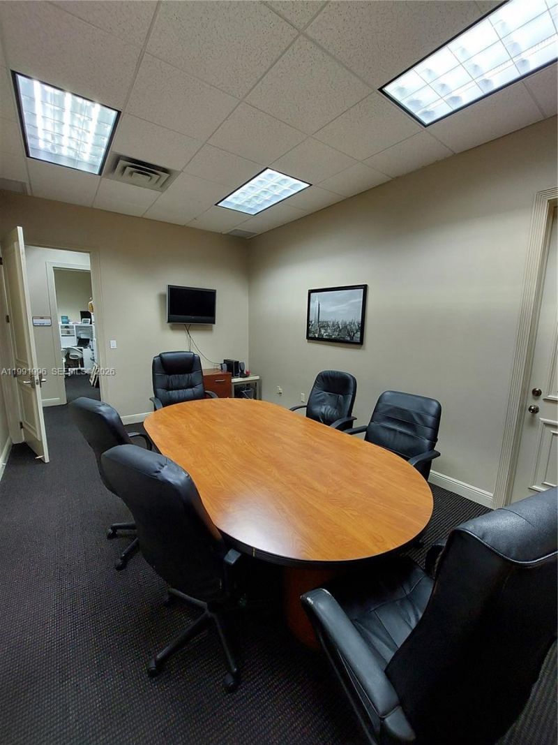 1000 N Hiatus Rd, Unit 101, Pembroke Pines, FL 33026 Photo