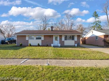 35665 Thames Street, Westland, MI 48186