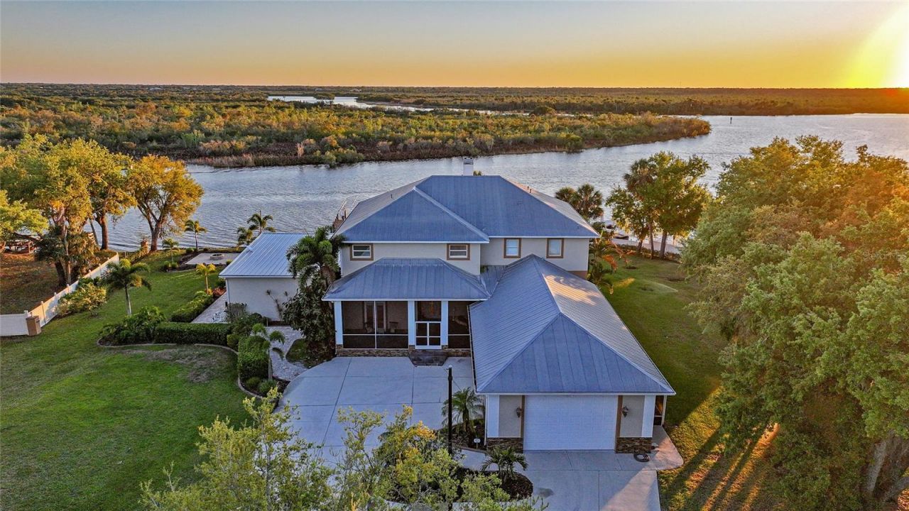 8635 SW Riverside Drive , Arcadia, FL 34269 Photo