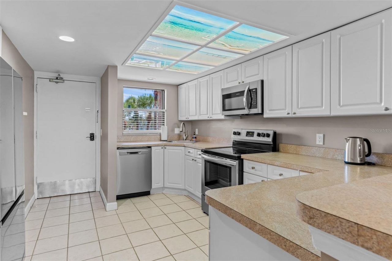 19451 Gulf Boulevard, Unit 203, Indian Shores, FL 33785 Photo