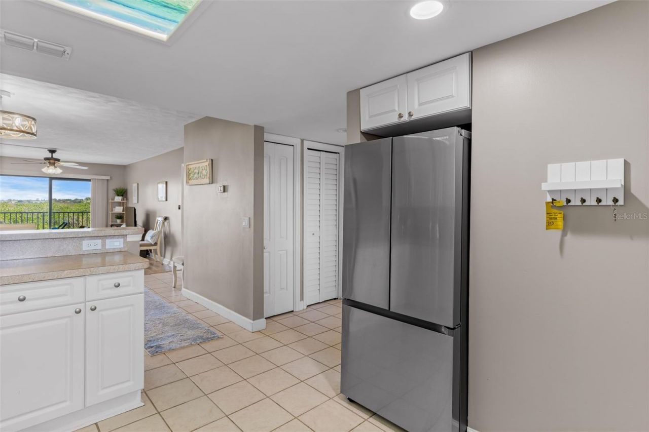 19451 Gulf Boulevard, Unit 203, Indian Shores, FL 33785 Photo