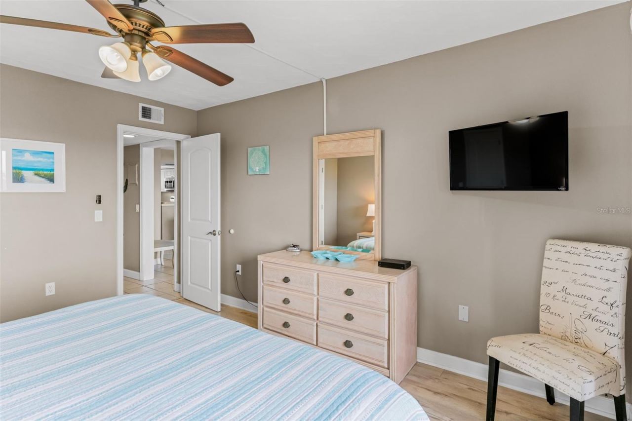 19451 Gulf Boulevard, Unit 203, Indian Shores, FL 33785 Photo