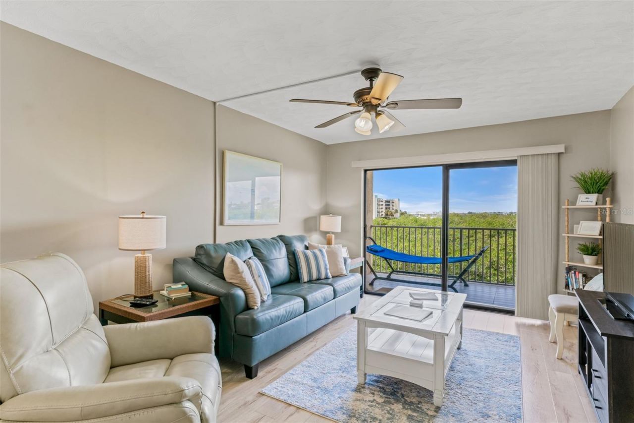19451 Gulf Boulevard, Unit 203, Indian Shores, FL 33785 Photo