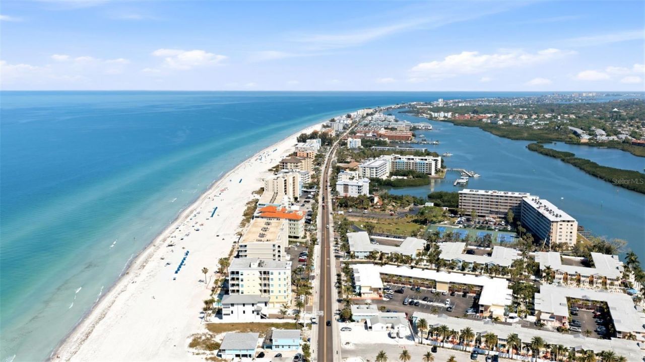 19451 Gulf Boulevard, Unit 203, Indian Shores, FL 33785 Photo