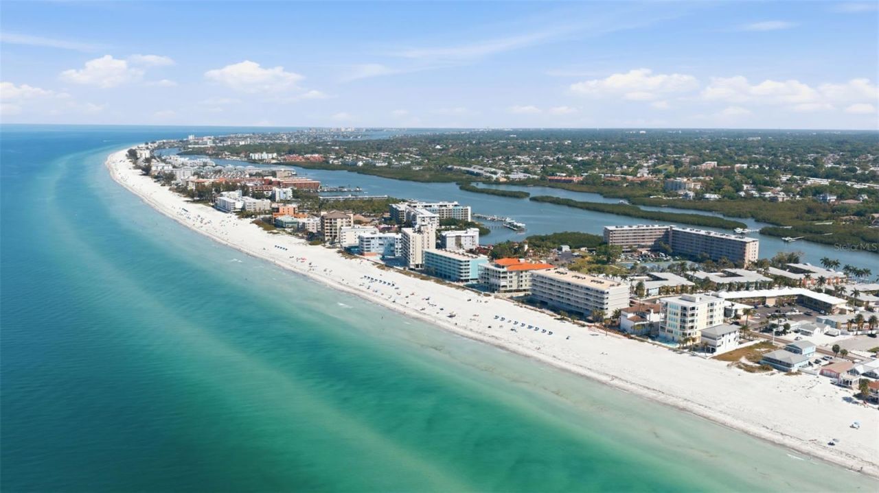 19451 Gulf Boulevard, Unit 203, Indian Shores, FL 33785 Photo