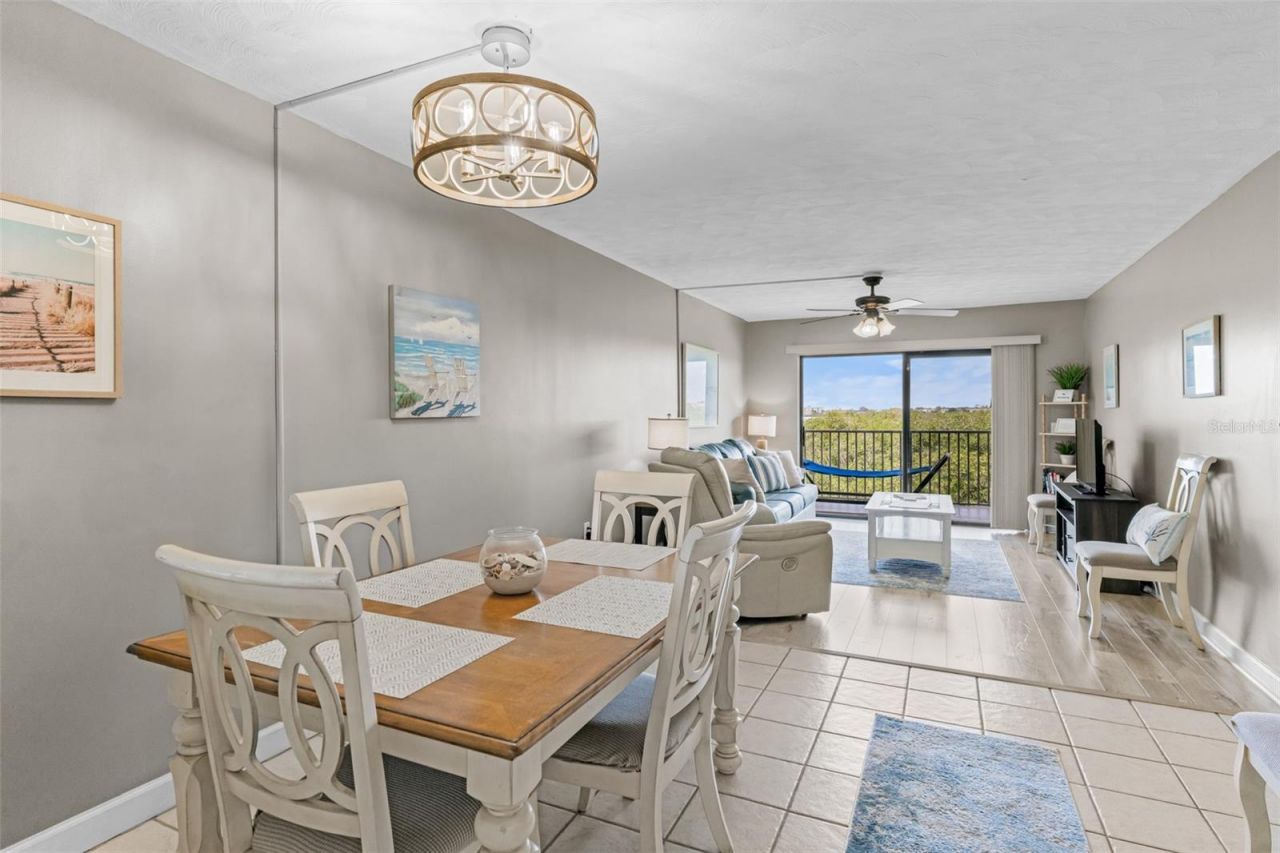 19451 Gulf Boulevard, Unit 203, Indian Shores, FL 33785 Photo