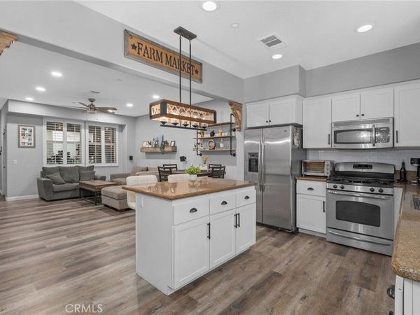 1989 Annandale, Pomona, CA 91767