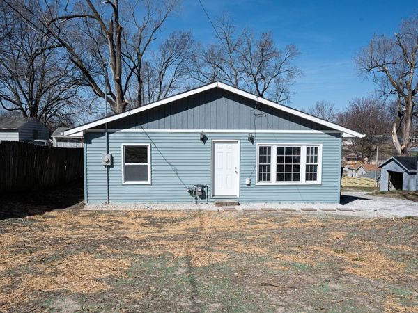 1212 E 36th Street, Des Moines, IA 50317