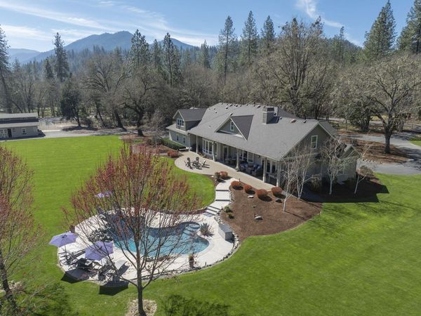 113 Kendallbrook Way, Grants Pass, OR 97527