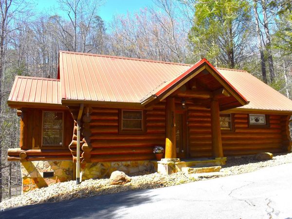 2910 Piney Ridge Way, Sevierville, TN 37862