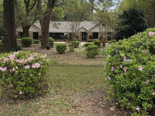 5036 Hamilton Ln, Pace, FL 32571