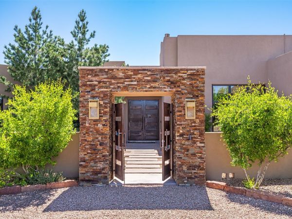 4 W Golden Eagle, Santa Fe, NM 87506